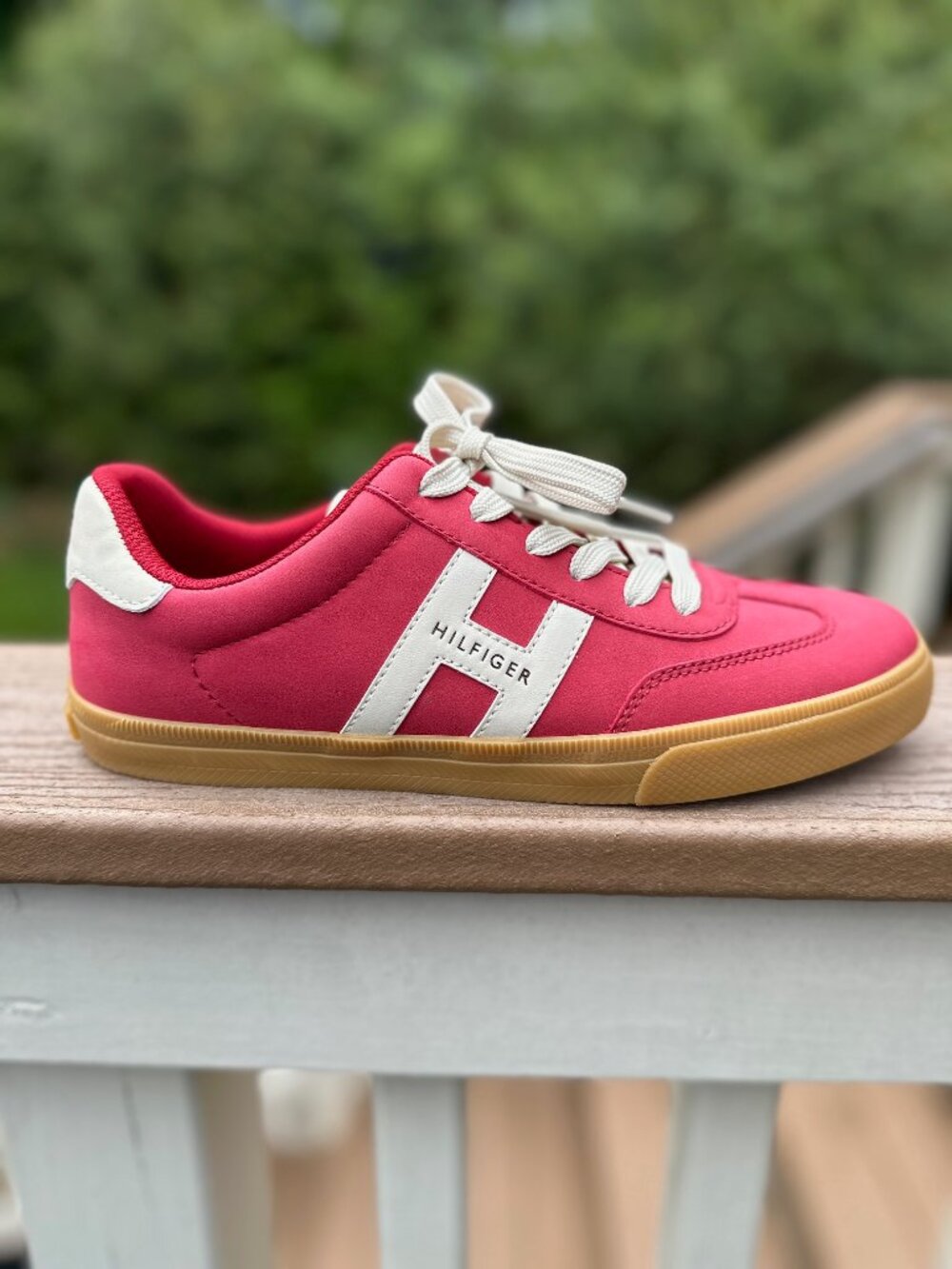 Tommy Hilfiger Red Maisie Lexeih Faux Leather Lace Up Sneakers Size 9 NWOT